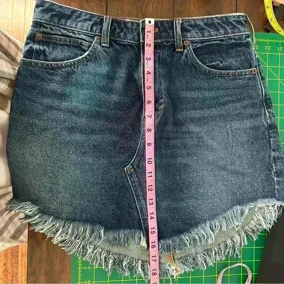 Free People raw‎ hem denim mini skirt - Picture 4 of 10